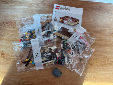 LEGO® 76449 Harry Potter - Potworna księga potworów z zębami