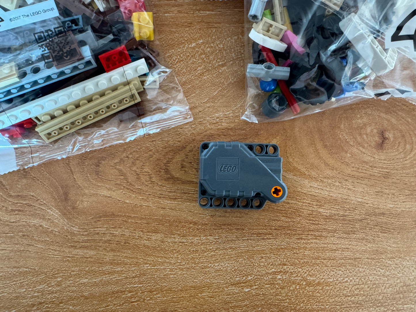 LEGO® 76449 Harry Potter - Potworna księga potworów z zębami