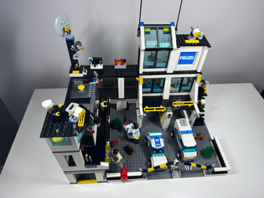 LEGO® 7744 City - Posterunek policji