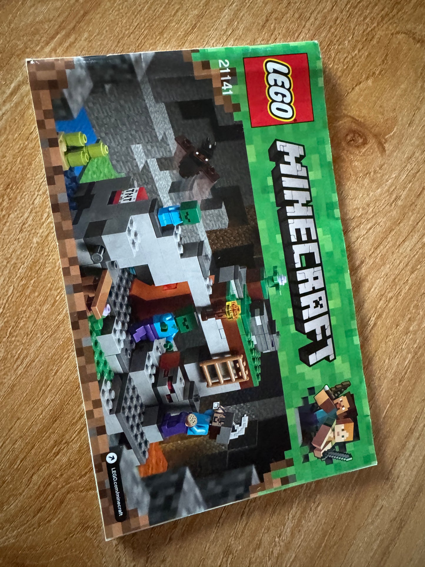 LEGO® 21141 Minecraft - Jaskinia zombie