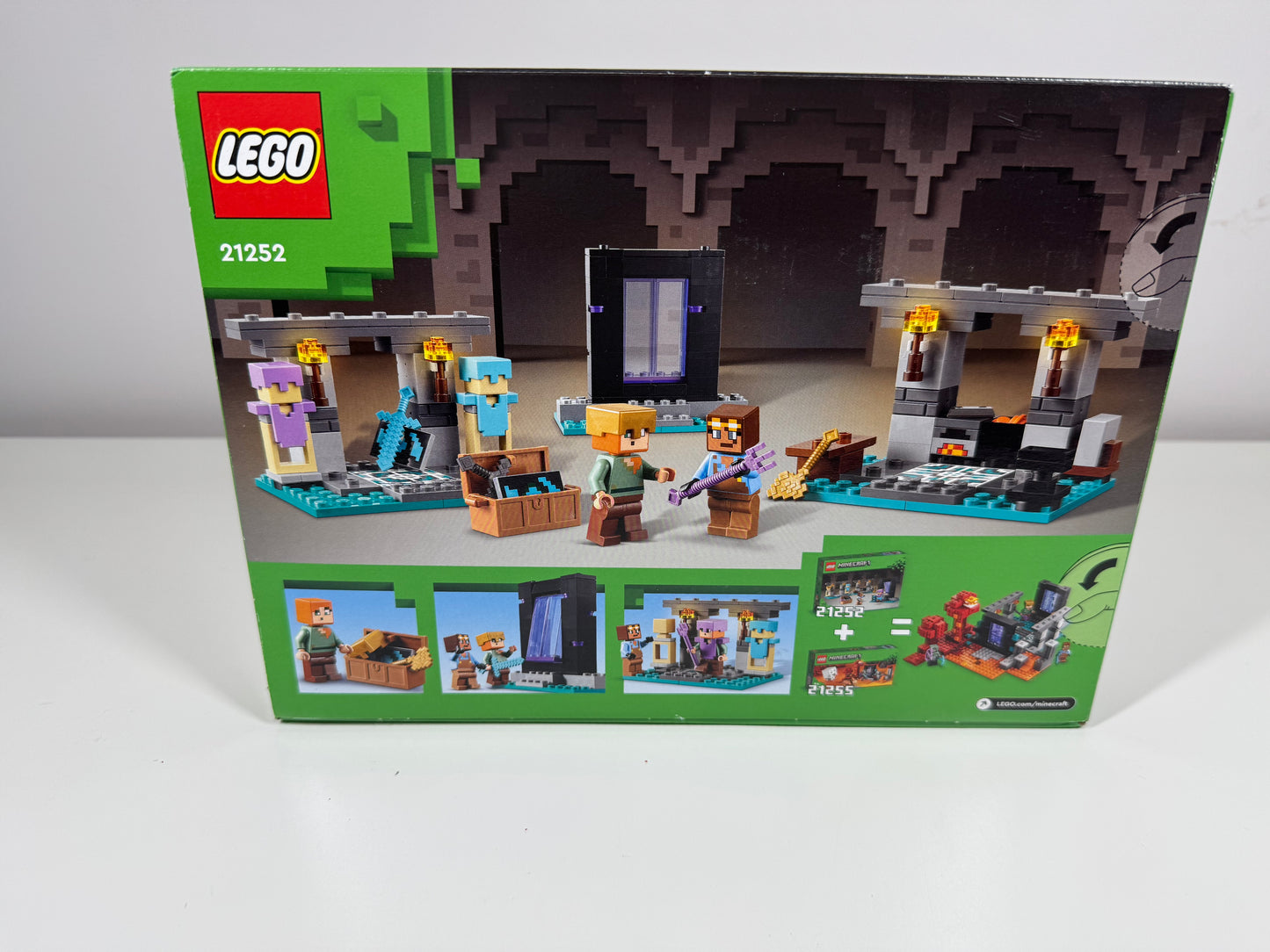 LEGO® 21252 Minecraft - Zbrojownia