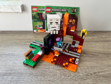 LEGO® 21143 Minecraft - Portal do Netheru
