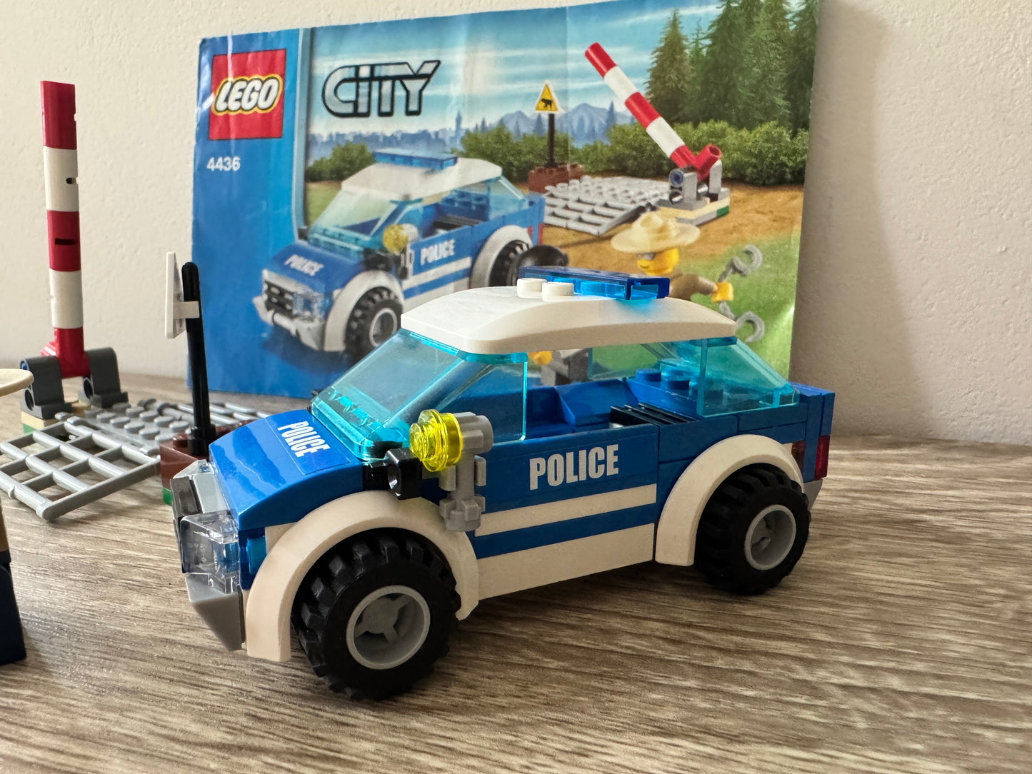 LEGO® 4436 City - Wóz patrolowy