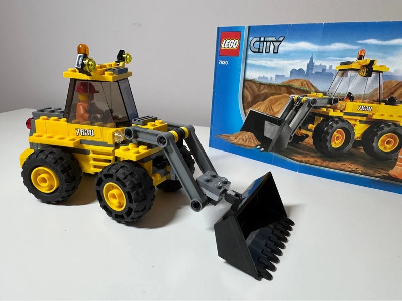 LEGO® 7630 City - Ładowarka