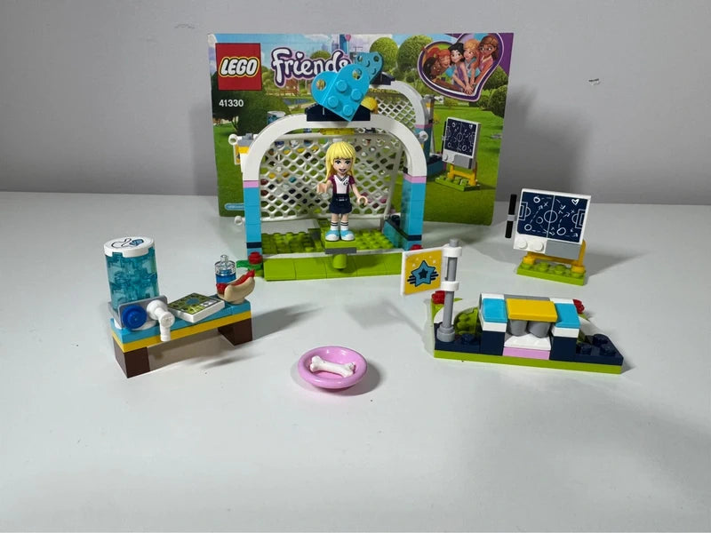 LEGO® 41330 Friends - Trening piłkarski Stephanie