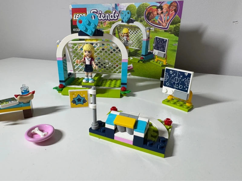 LEGO® 41330 Friends - Trening piłkarski Stephanie