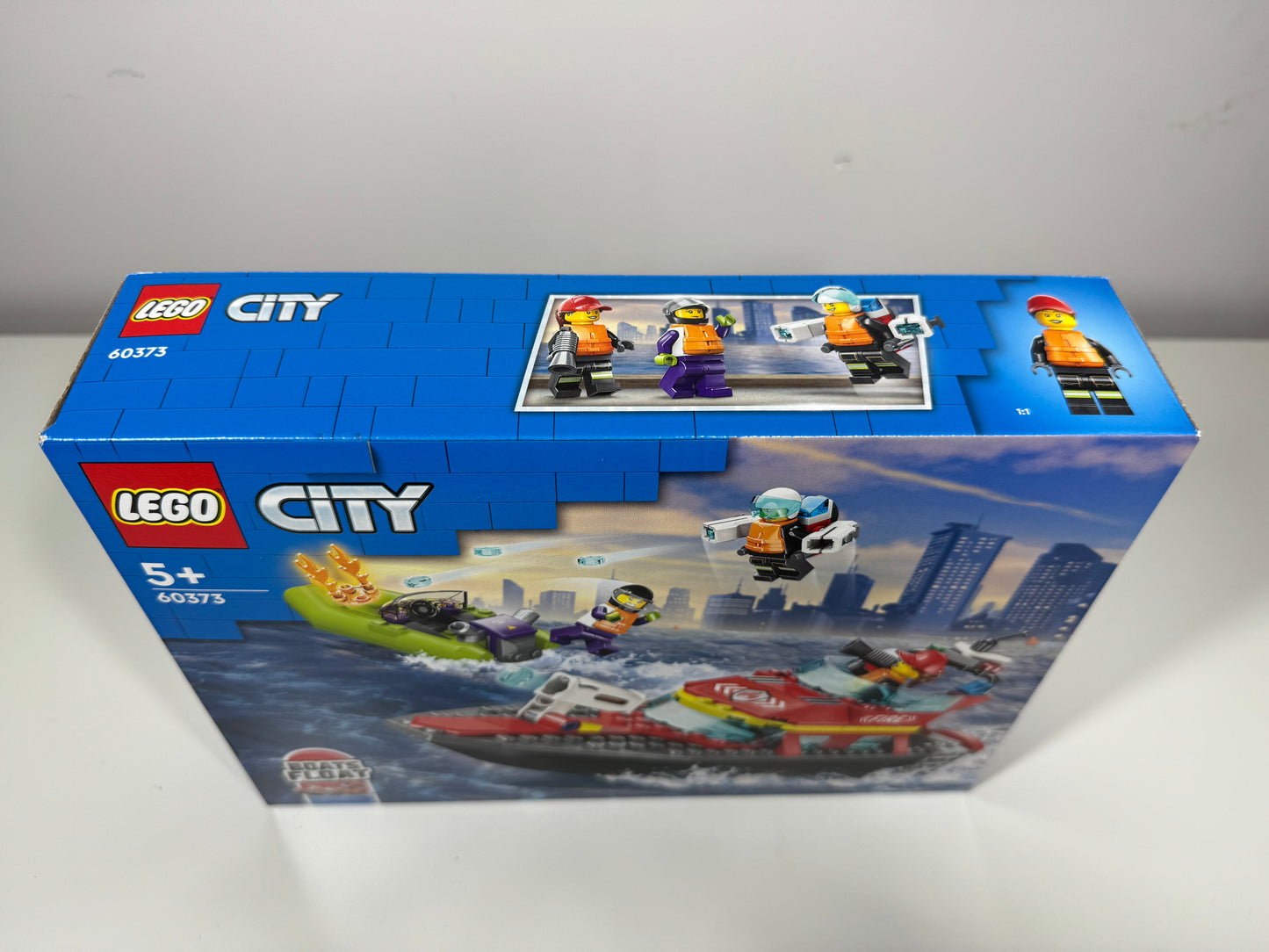 LEGO® 60373 City - Łódź strażacka