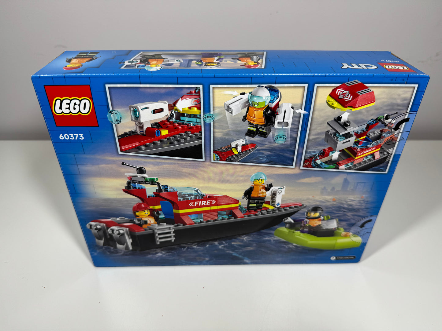 LEGO® 60373 City - Łódź strażacka