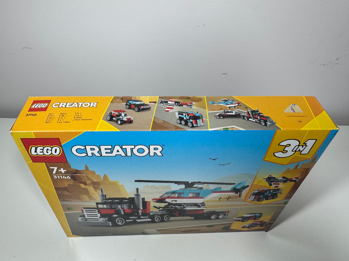 LEGO® 31146 Creator 3w1 - Ciężarówka z platformą i helikopterem