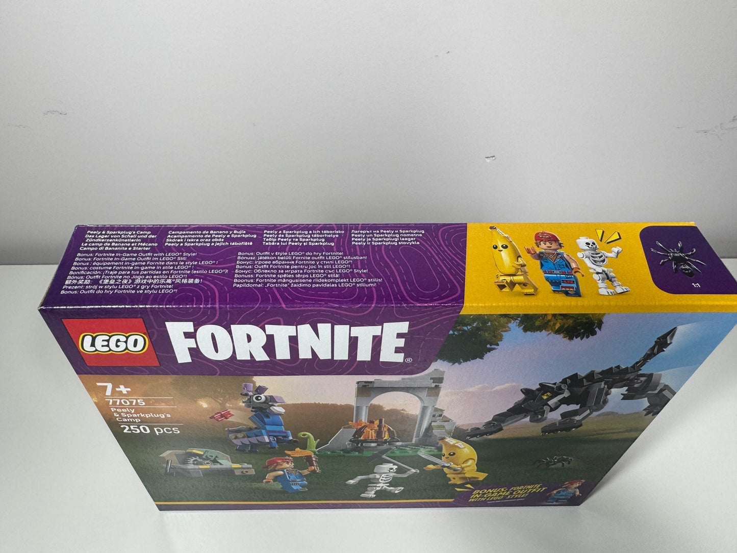 LEGO® 77075 Fortnite - Skórek i Iskra oraz obóz