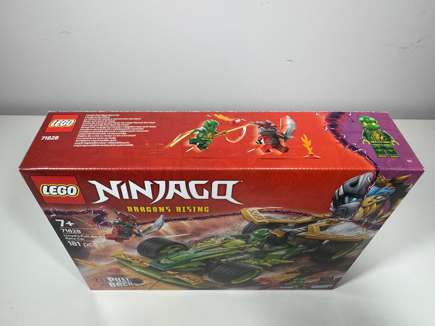 LEGO® 71828 Ninjago - Samochód wyścigowy Lloyda z napędem typu pull-back