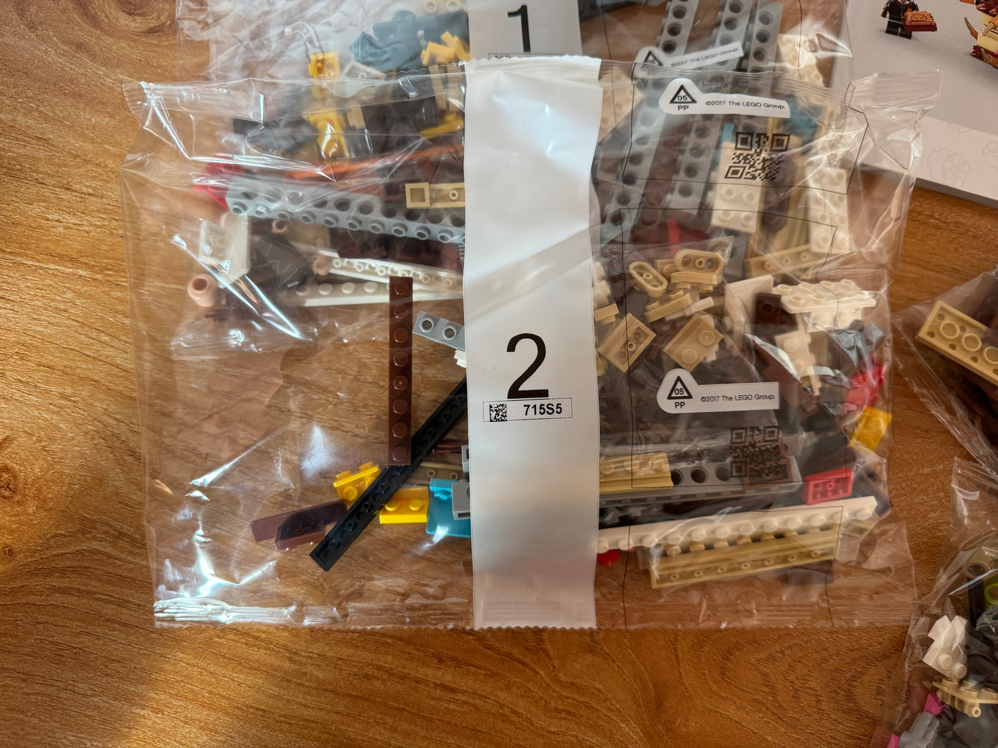 LEGO® 76449 Harry Potter - Potworna księga potworów z zębami