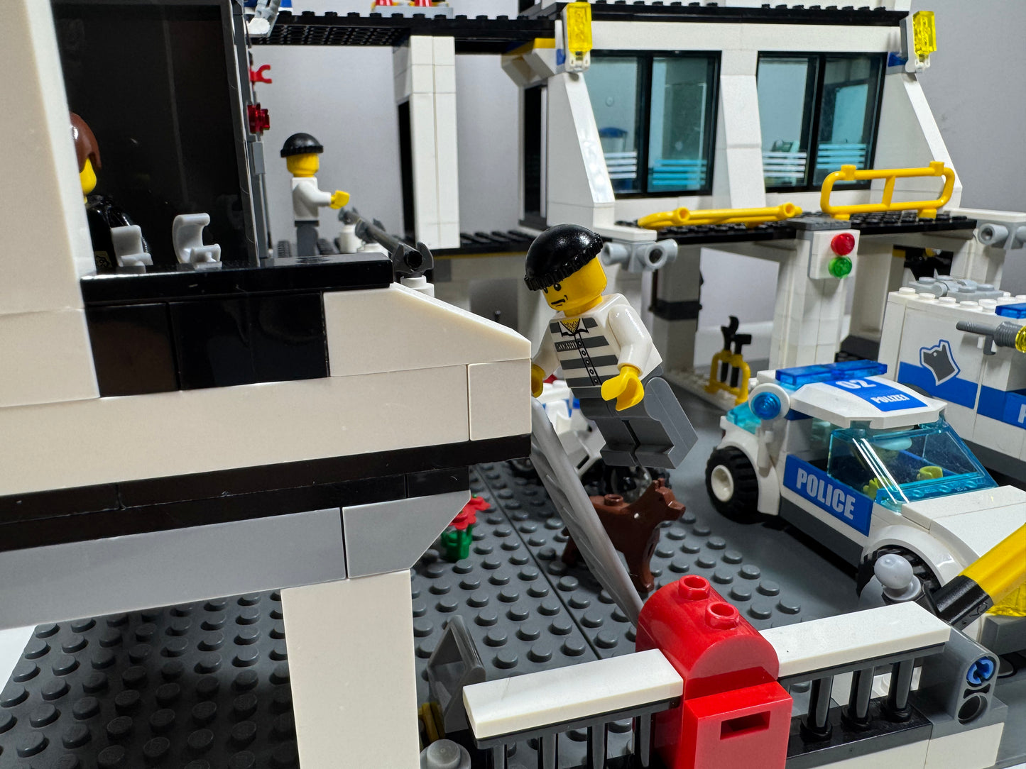 LEGO® 7744 City - Posterunek policji