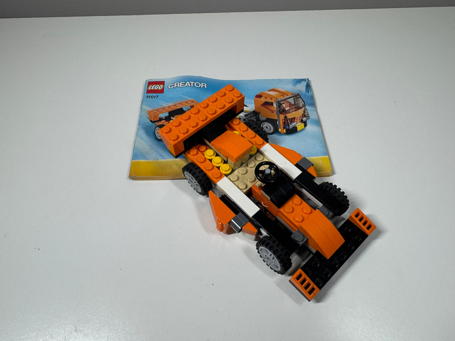 LEGO® 31017 Creator 3w1 - Słoneczny śmigacz
