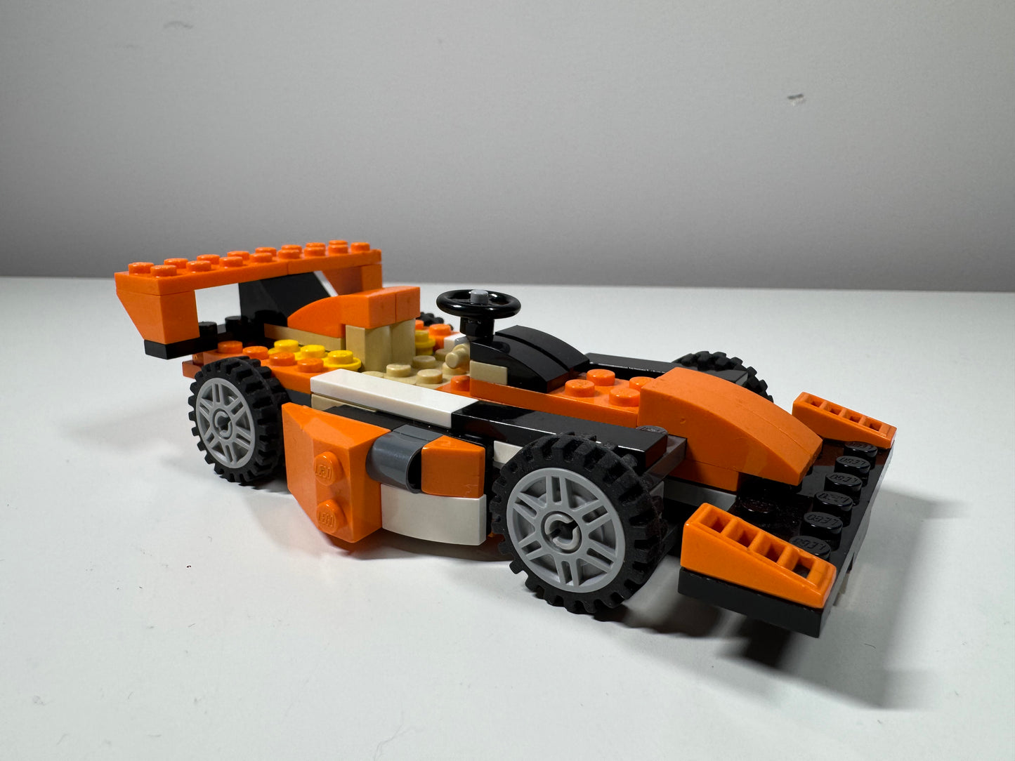 LEGO® 31017 Creator 3w1 - Słoneczny śmigacz