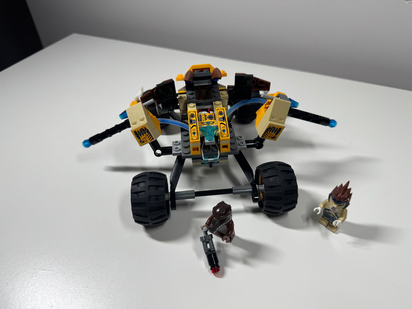 LEGO® 70002 Legends of Chima - Lwi atak Lennoxa