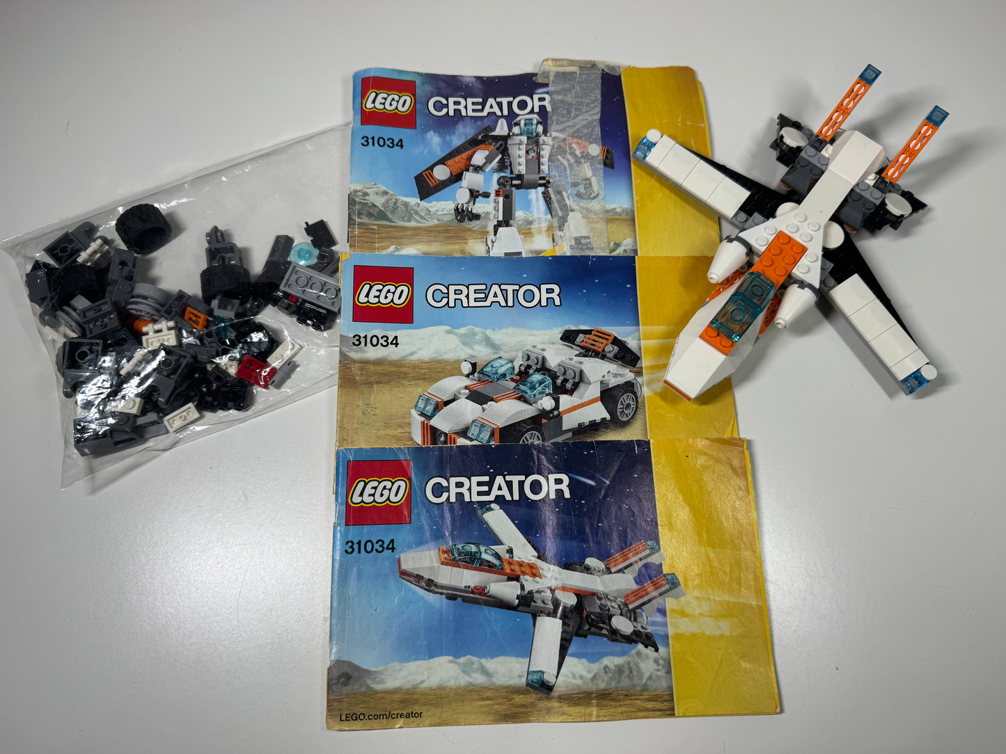 LEGO® 31034 Creator 3w1 - Robot przyszłości