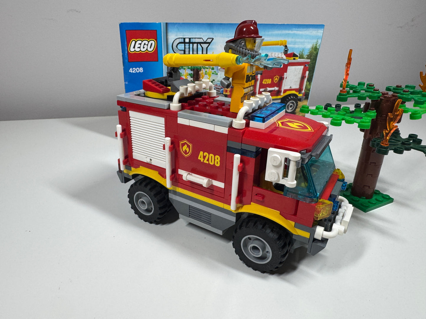 LEGO® 4208 City - Terenowy wóz strażacki
