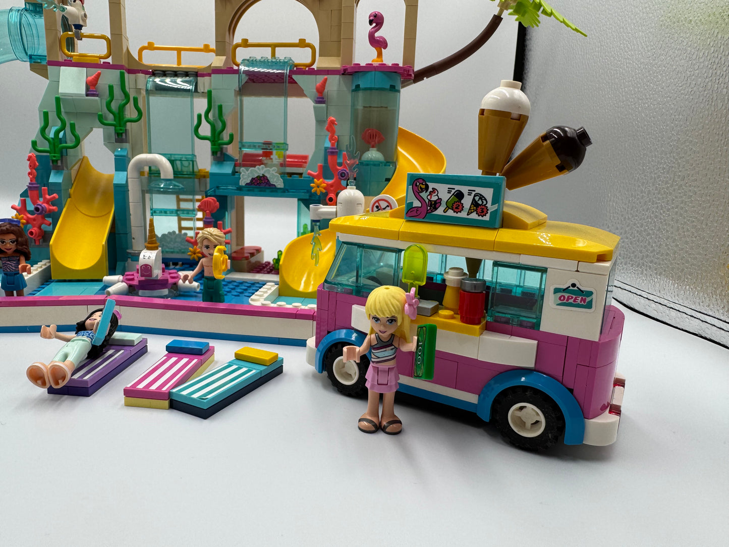 LEGO® 41430 Friends - Letnia zabawa w parku wodnym