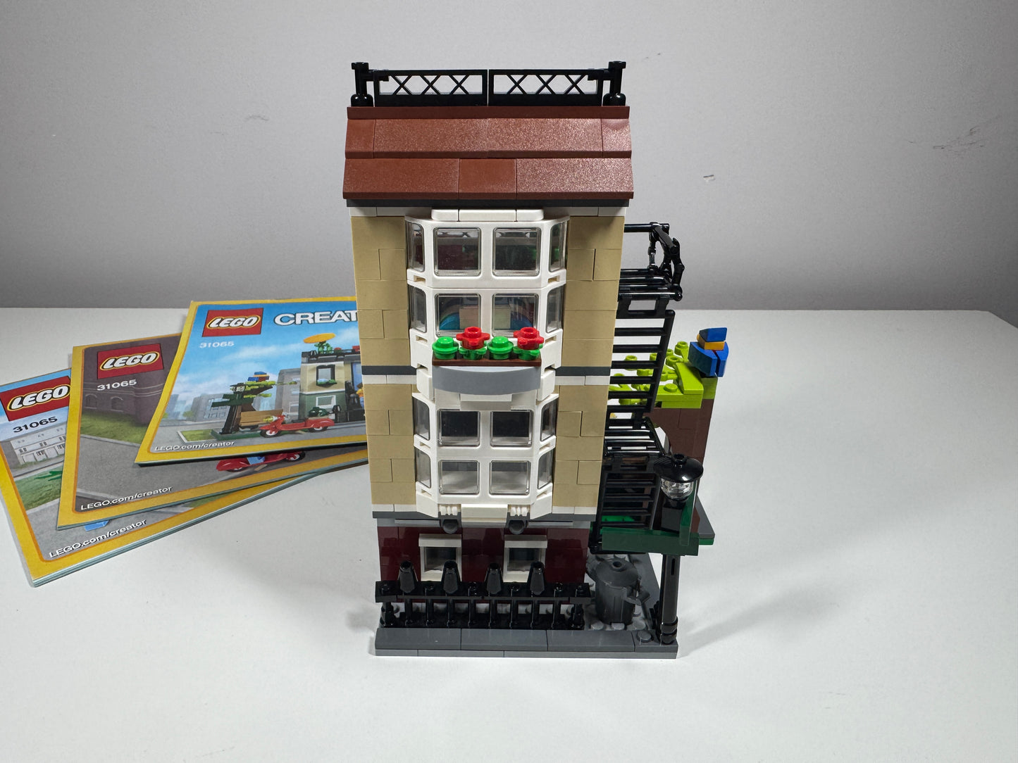 LEGO® 31065 Creator 3w1 - Dom przy ulicy Parkowej