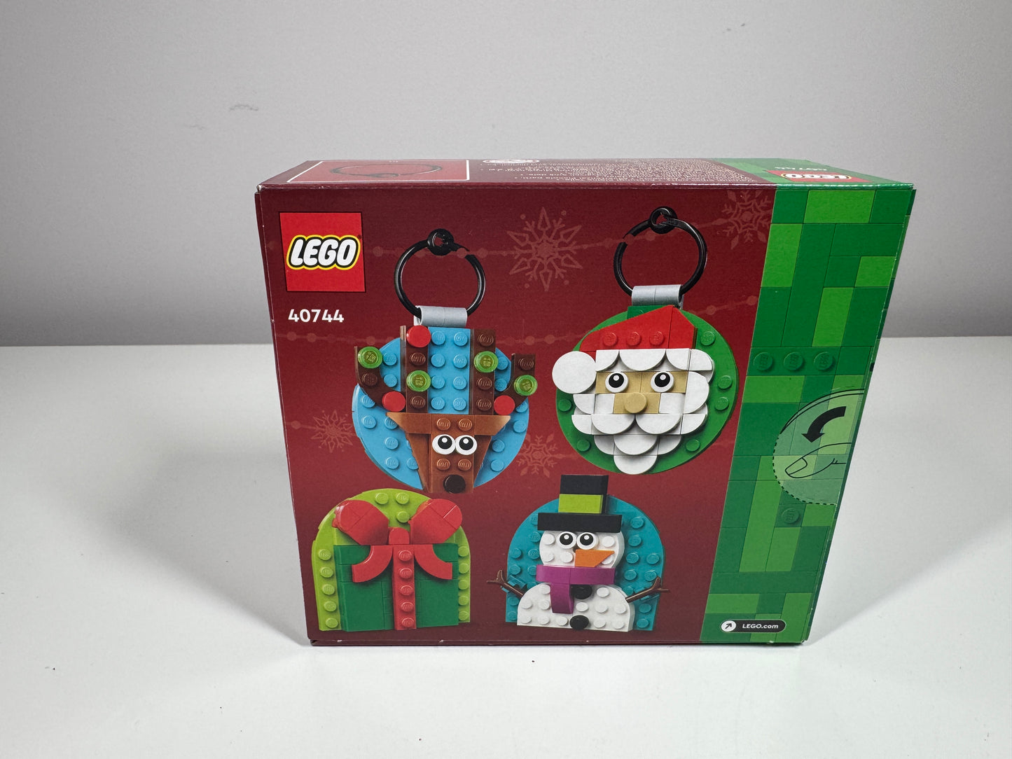 LEGO® 40744 Okolicznościowe - Kolekcja ozdób świątecznych