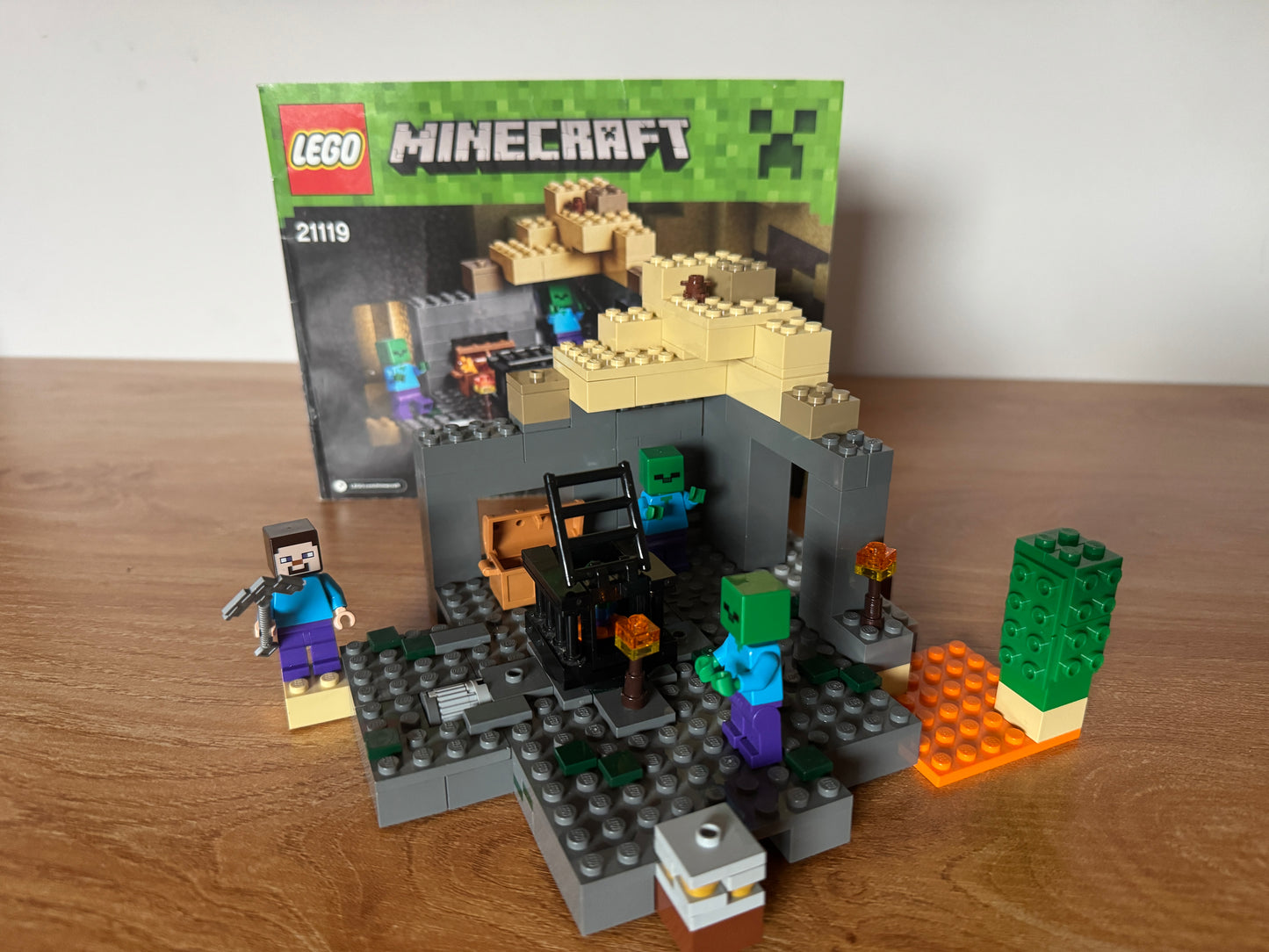 LEGO® 21119 Minecraft - Loch