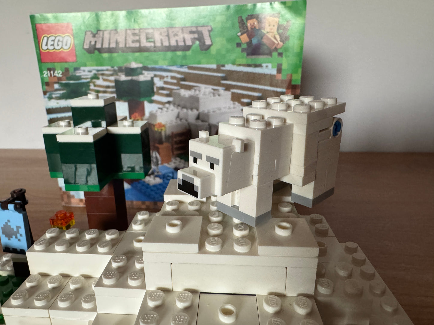 LEGO® 21142 Minecraft - Igloo niedźwiedzia polarnego