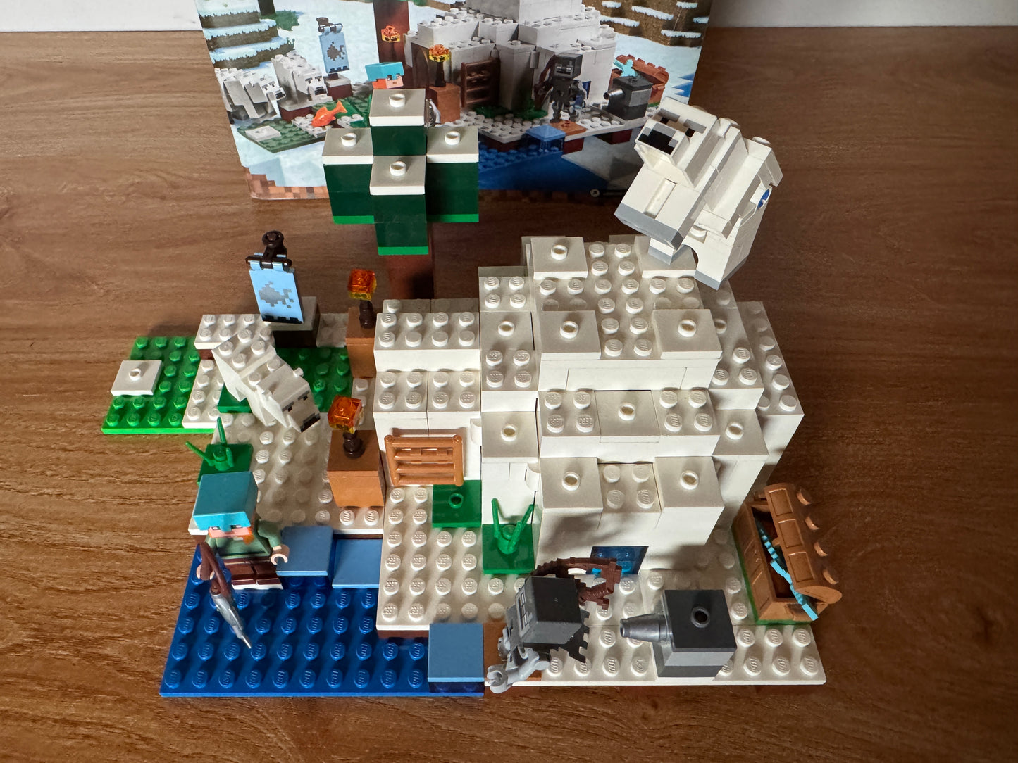 LEGO® 21142 Minecraft - Igloo niedźwiedzia polarnego