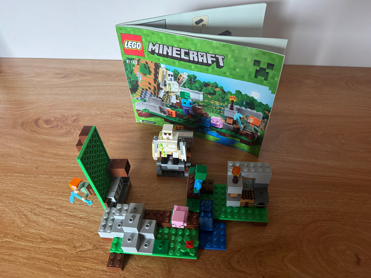 LEGO® 21123 Minecraft - Żelazny golem