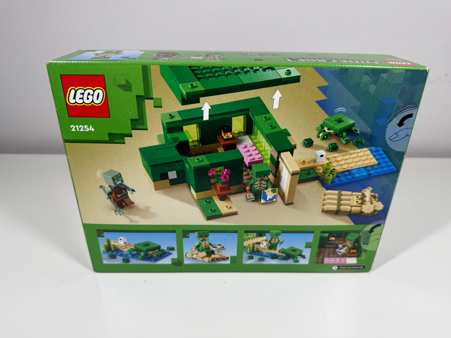 LEGO® 21254 Minecraft - Domek na plaży żółwi