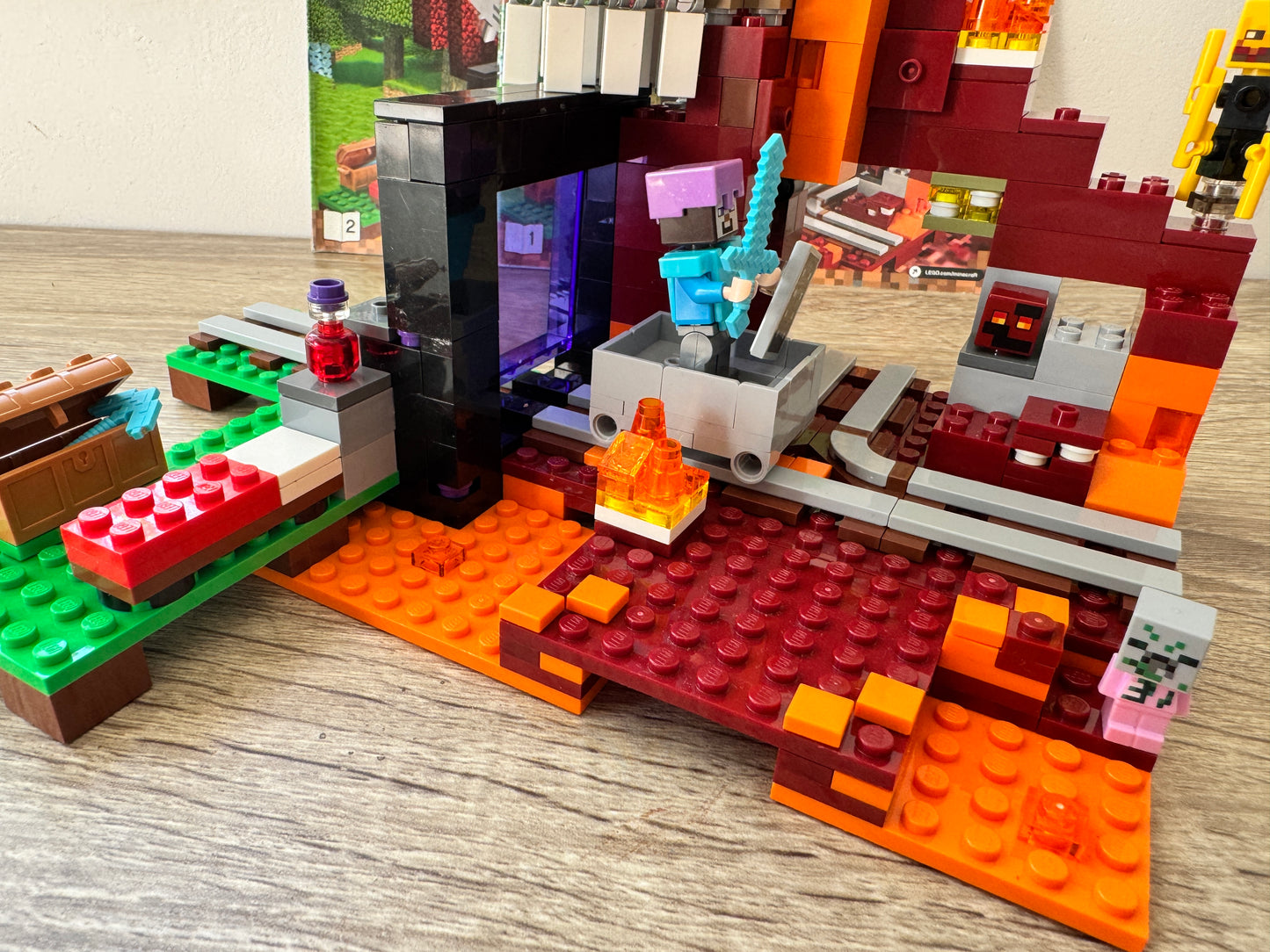 LEGO® 21143 Minecraft - Portal do Netheru