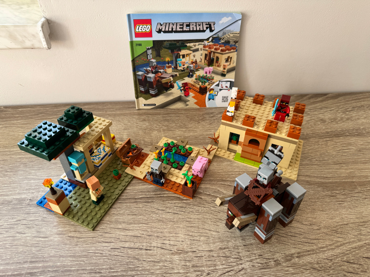LEGO® 21160 Minecraft - Najazd złosadników