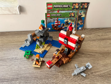 LEGO® 21152 Minecraft - Przygoda na statku pirackim