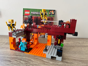 LEGO® 21154 Minecraft - Most Płomyków