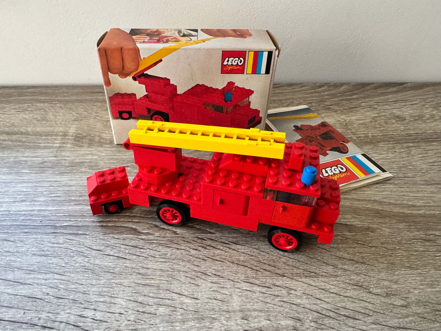LEGO® 374-2 Fire Engine - Wóz strażacki rok 1971