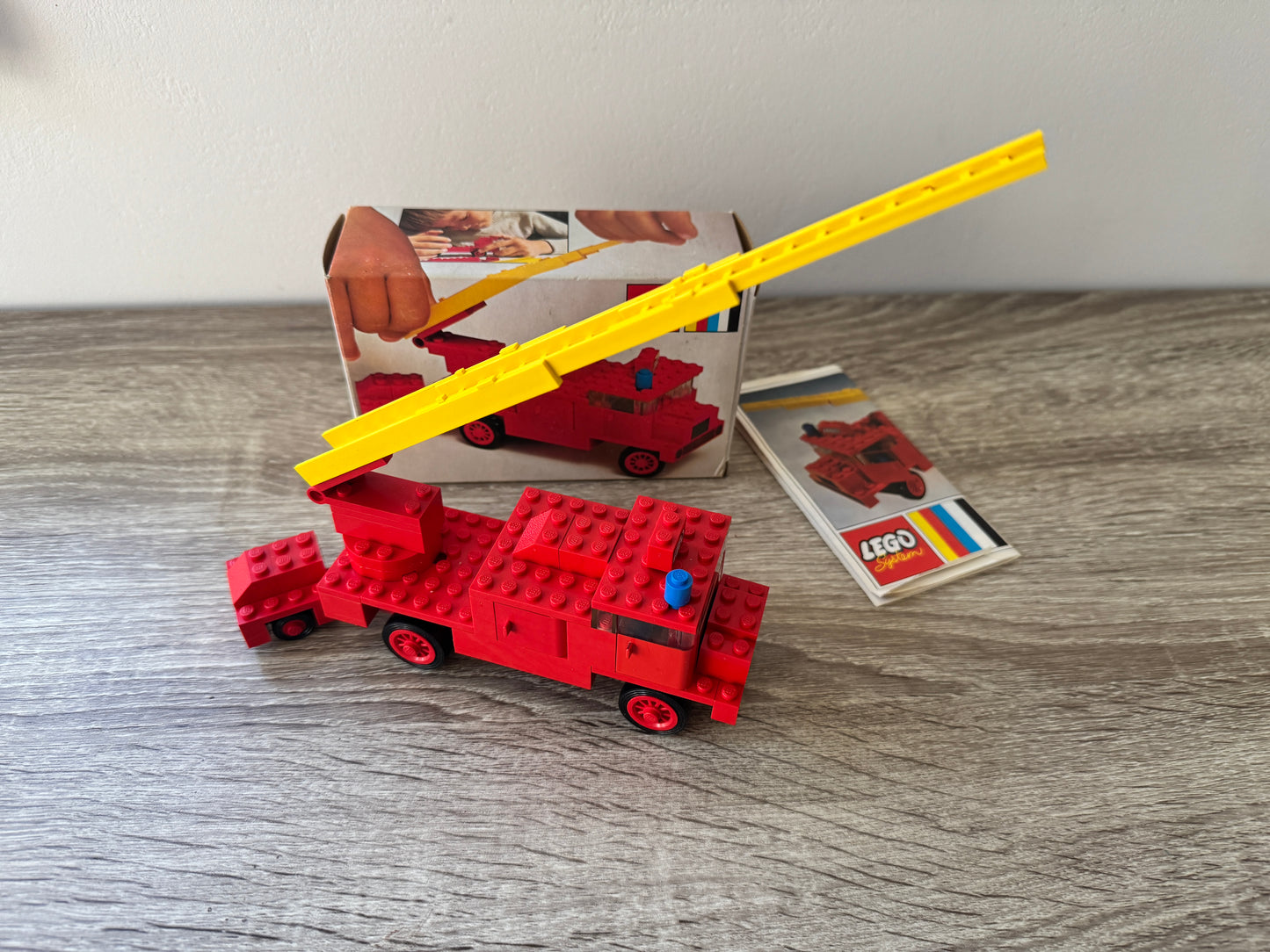 LEGO® 374-2 Fire Engine - Wóz strażacki rok 1971