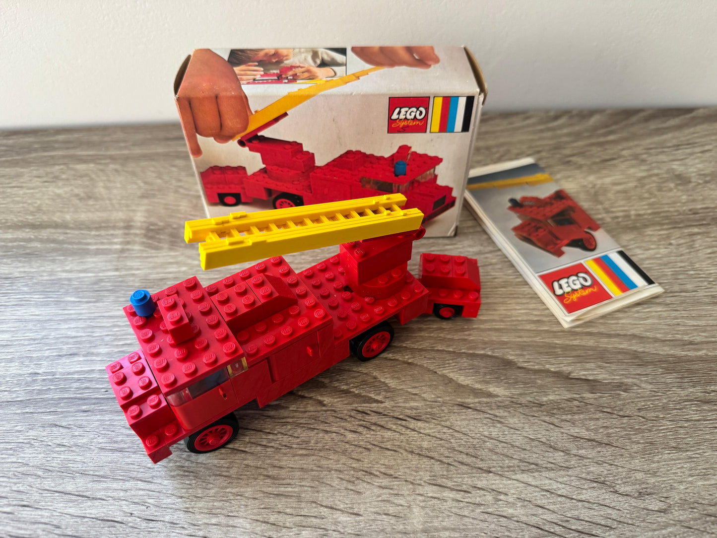 LEGO® 374-2 Fire Engine - Wóz strażacki rok 1971