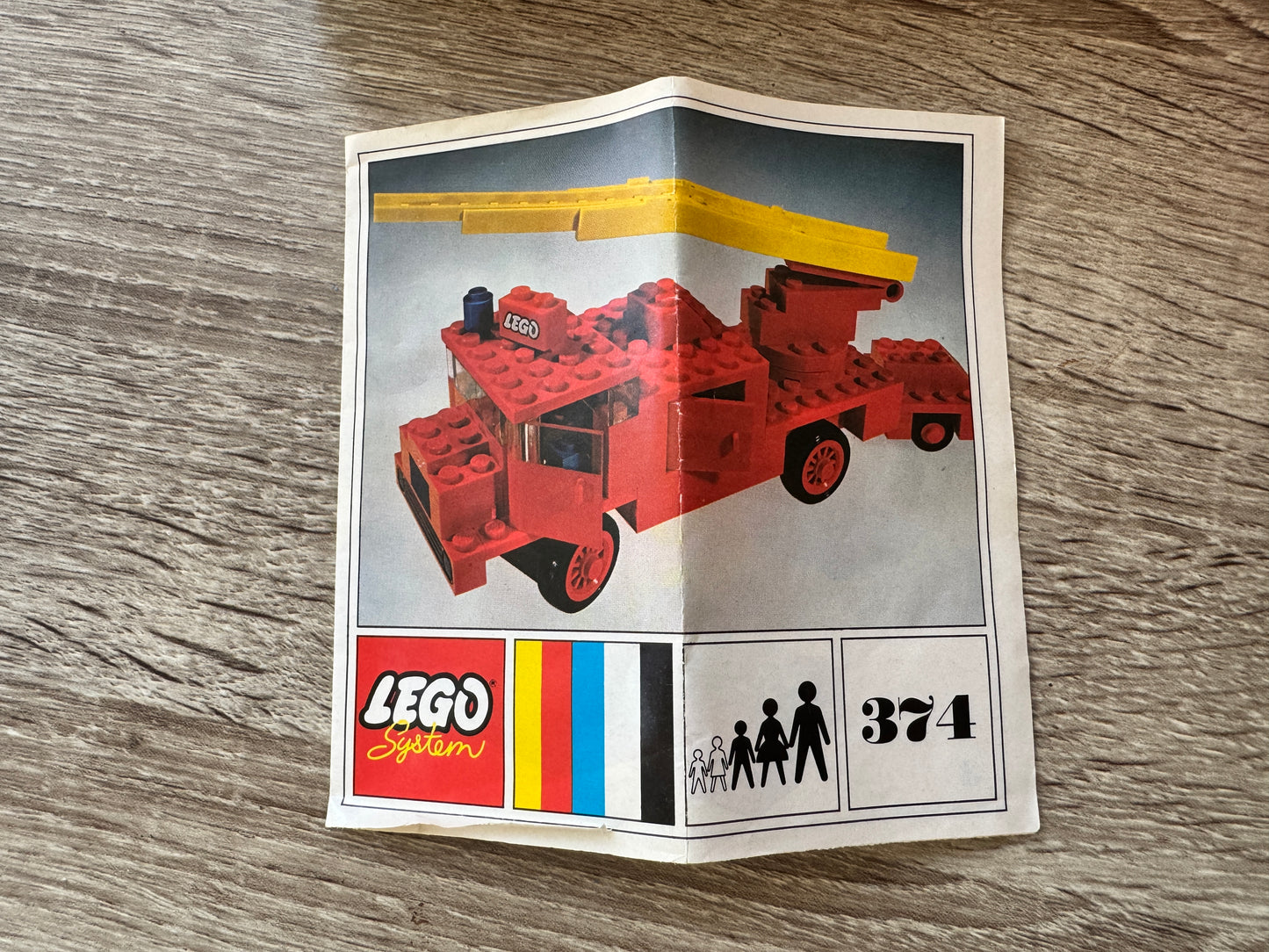 LEGO® 374-2 Fire Engine - Wóz strażacki rok 1971