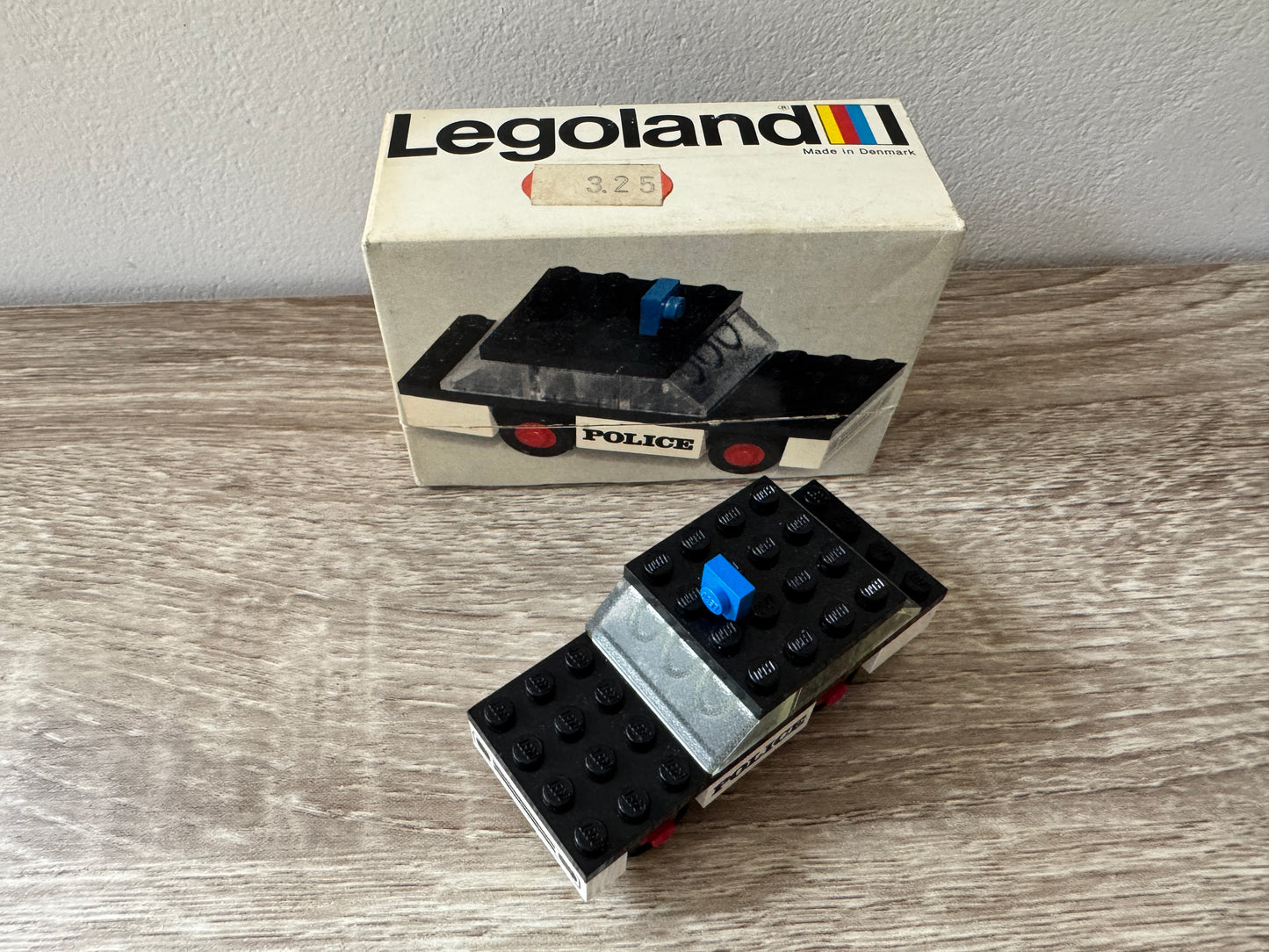 LEGO® 611 – Police Car (Radiowóz) z rocznika 1973