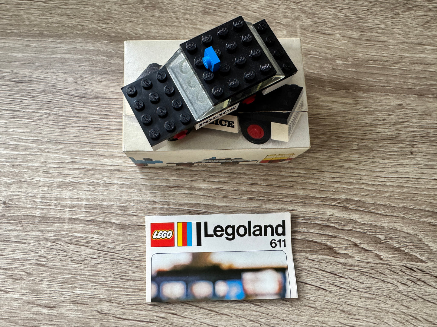 LEGO® 611 – Police Car (Radiowóz) z rocznika 1973