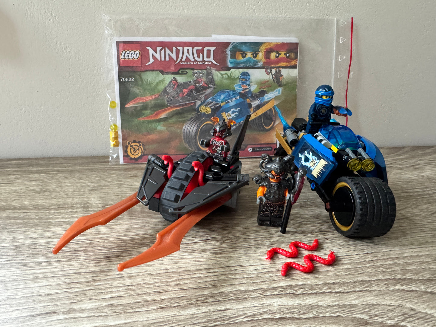 LEGO® 70622 Ninjago - Pustynna Błyskawica