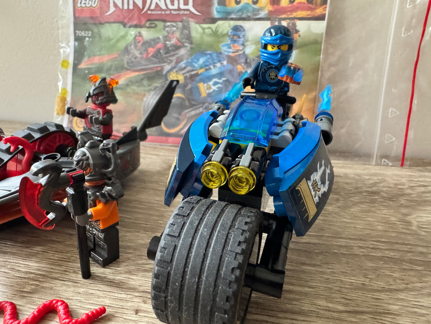 LEGO® 70622 Ninjago - Pustynna Błyskawica