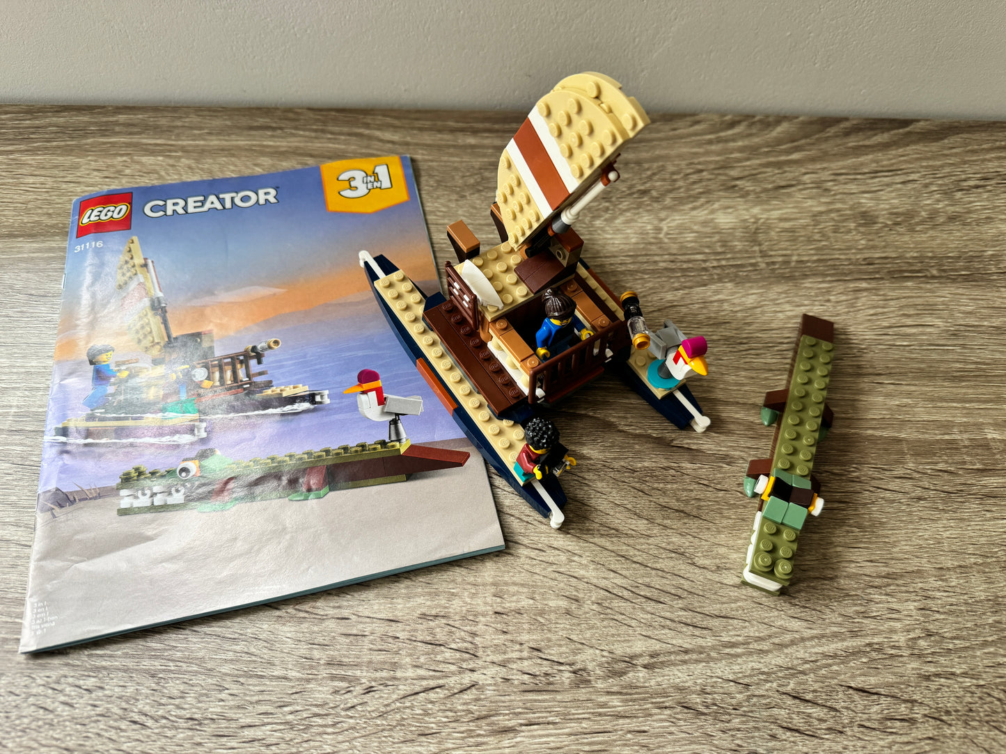 LEGO® 31116 Creator 3w1 - Domek na drzewie na safari